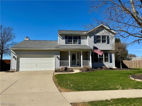 246 Syracuse Court Elyria OH 44035