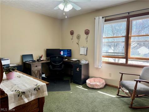 246 Syracuse Court Elyria OH 44035