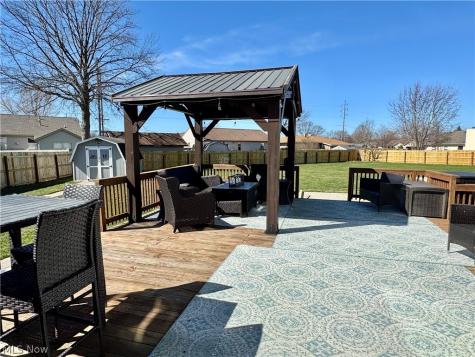 246 Syracuse Court Elyria OH 44035