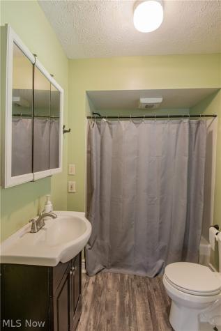 1042 Newton Street Tallmadge OH 44278