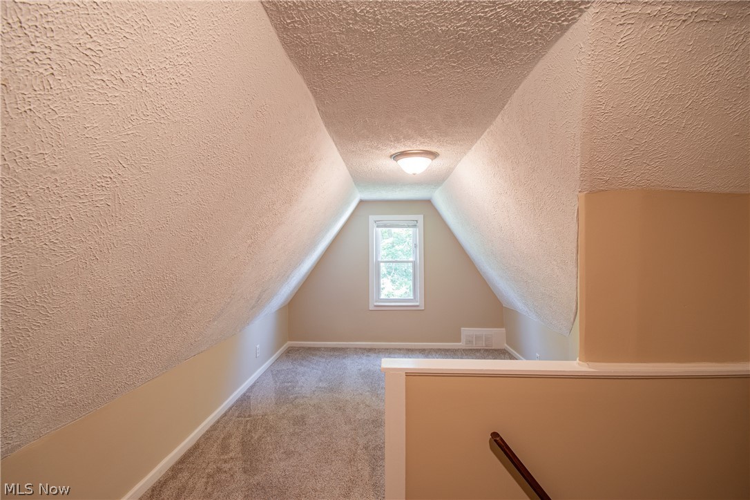 1042 Newton Street Tallmadge OH 44278