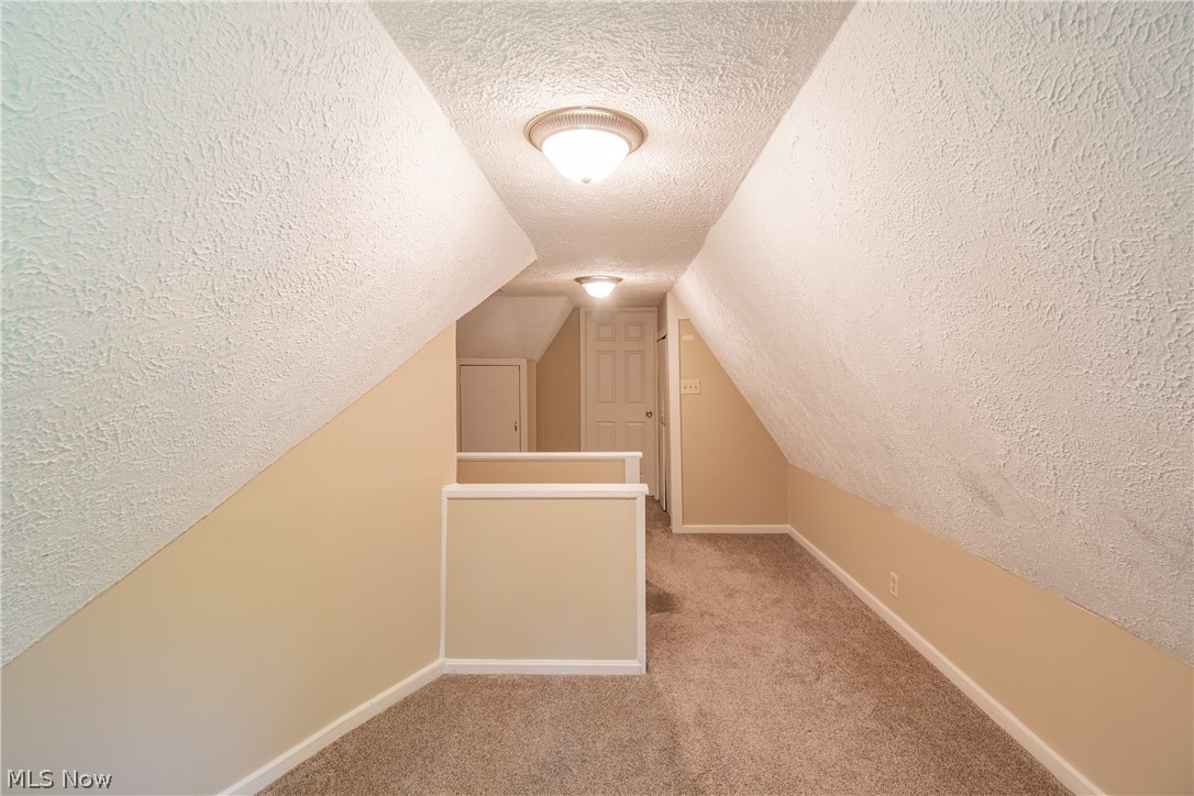 1042 Newton Street Tallmadge OH 44278