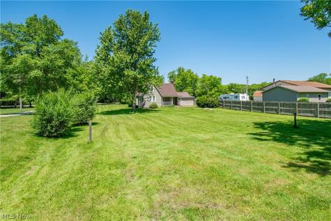 1042 Newton Street Tallmadge OH 44278