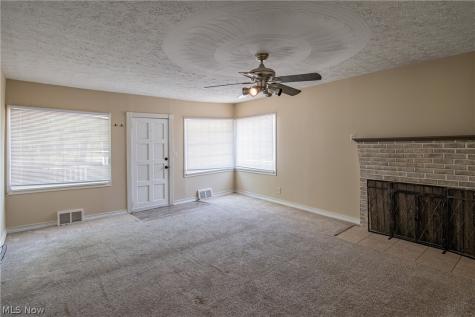 1042 Newton Street Tallmadge OH 44278