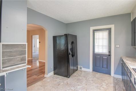 1042 Newton Street Tallmadge OH 44278