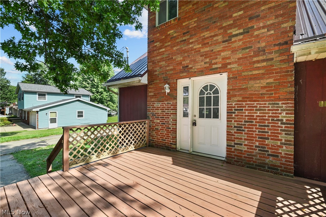 1286 Deforest Road SE Warren OH 44484