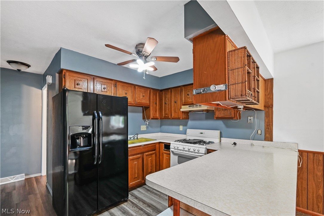 1286 Deforest Road SE Warren OH 44484