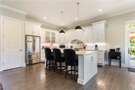 6467 Friarwood Circle NW Canton OH 44718