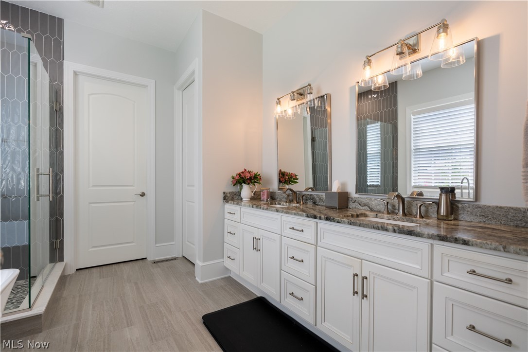6467 Friarwood Circle NW Canton OH 44718