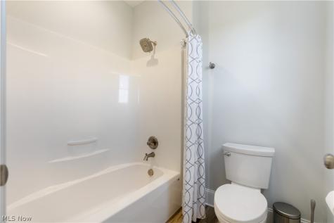 6467 Friarwood Circle NW Canton OH 44718