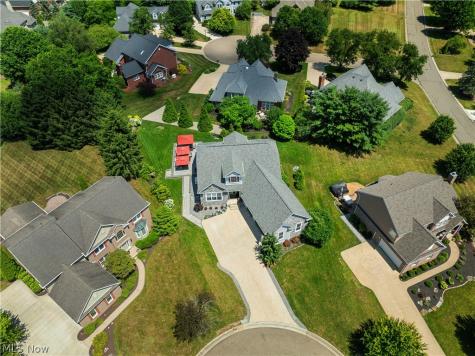 6467 Friarwood Circle NW Canton OH 44718