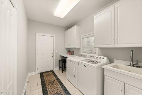 8496 Countryview Drive Broadview Heights OH 44147