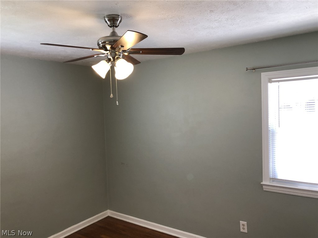 6805 Meadowbrook Avenue Cleveland OH 44144