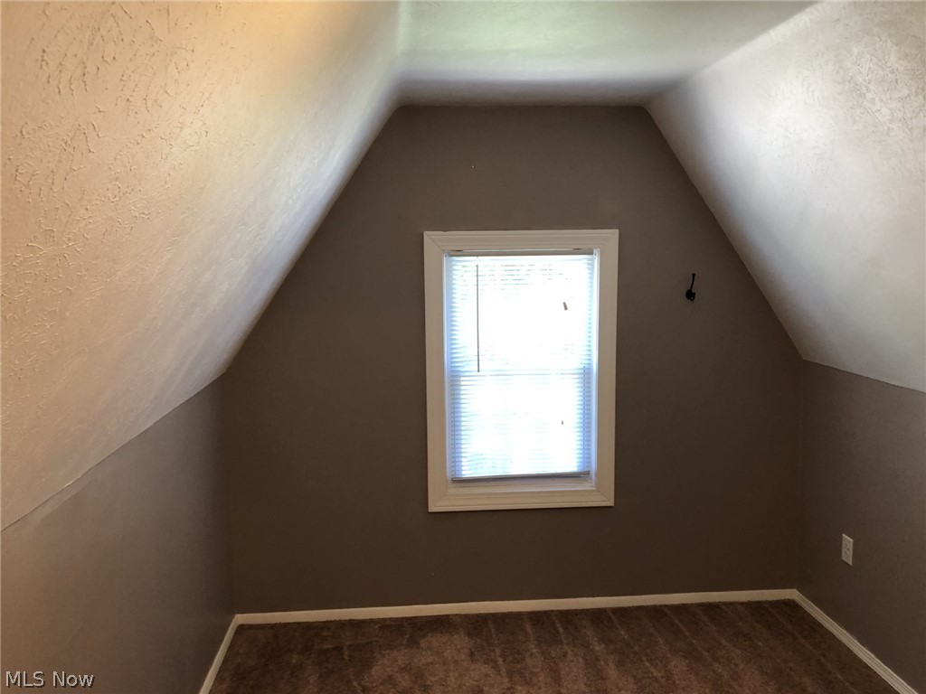 6805 Meadowbrook Avenue Cleveland OH 44144