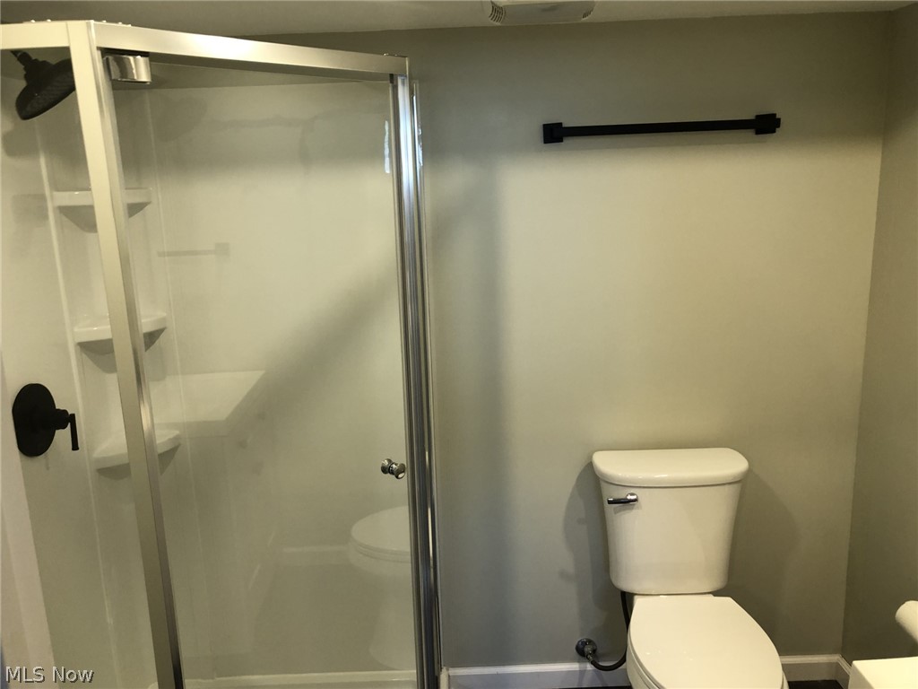 6805 Meadowbrook Avenue Cleveland OH 44144