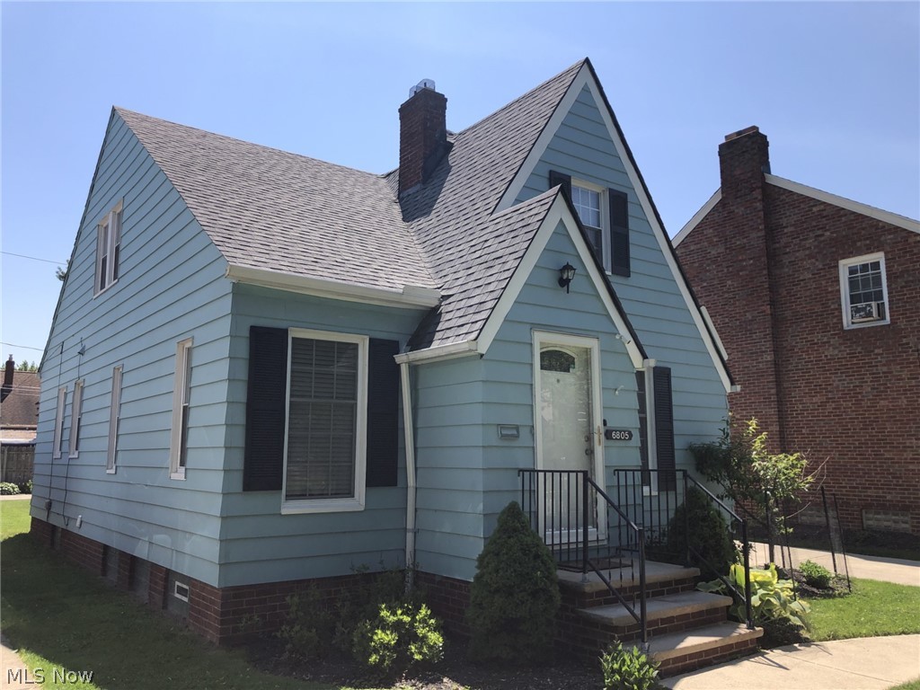 6805 Meadowbrook Avenue Cleveland OH 44144