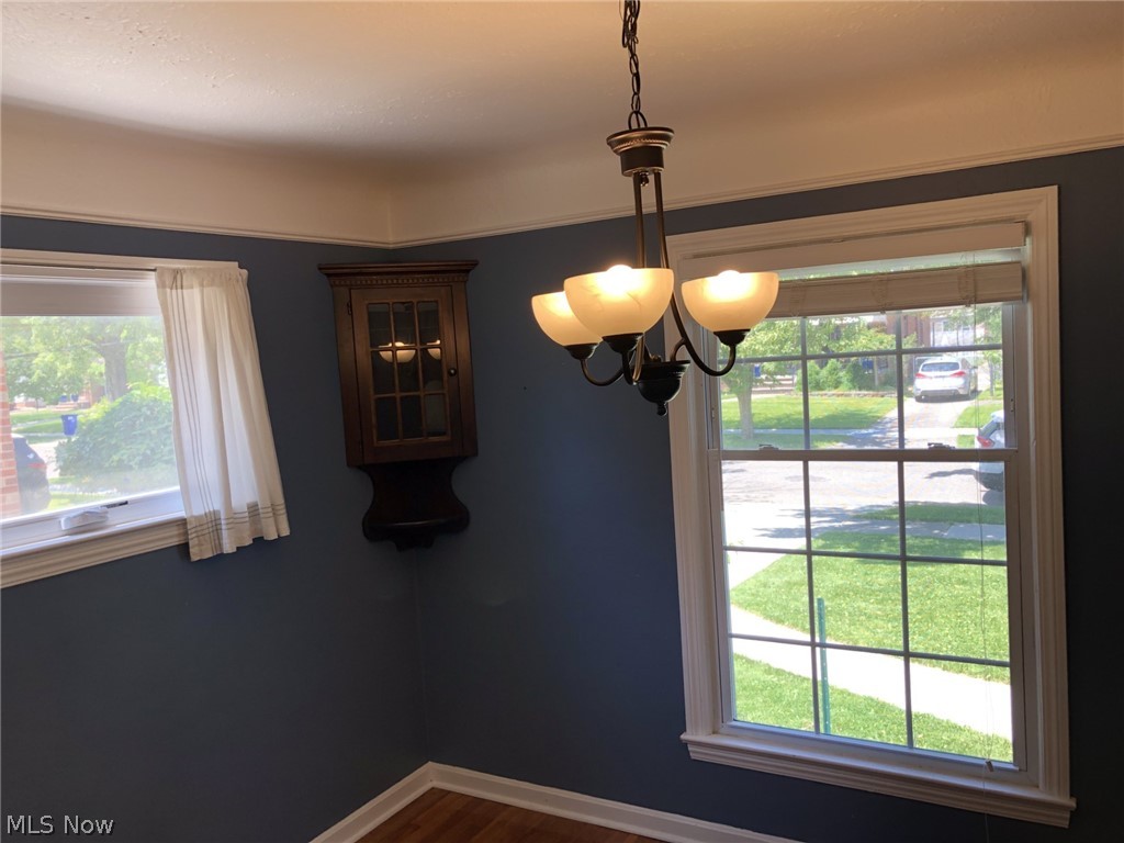 6805 Meadowbrook Avenue Cleveland OH 44144