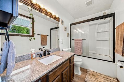 5548 Green Oak Avenue Mentor OH 44060