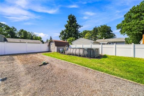 5548 Green Oak Avenue Mentor OH 44060