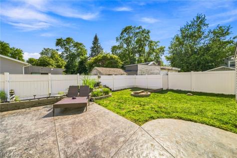 5548 Green Oak Avenue Mentor OH 44060