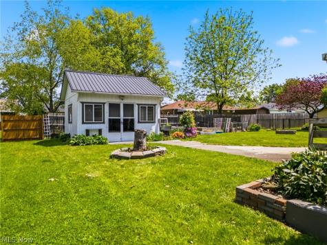 1002 15th Street SW Massillon OH 44647
