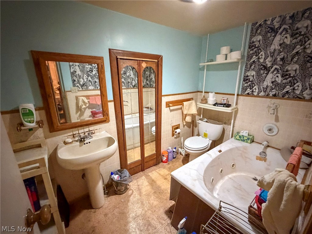 5679 Youngstown Kingsville Road NE Cortland OH 44410