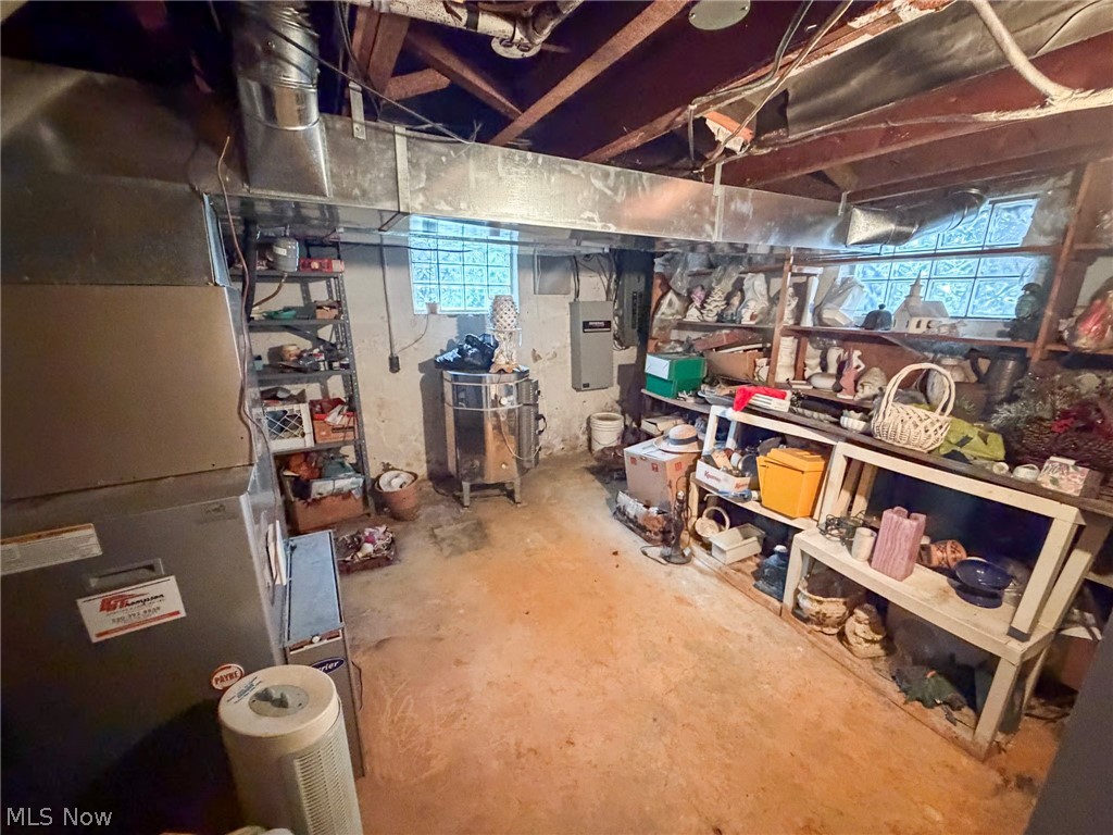 5679 Youngstown Kingsville Road NE Cortland OH 44410