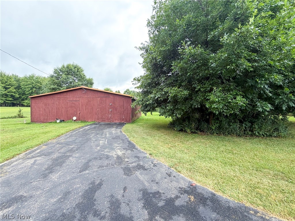 5679 Youngstown Kingsville Road NE Cortland OH 44410