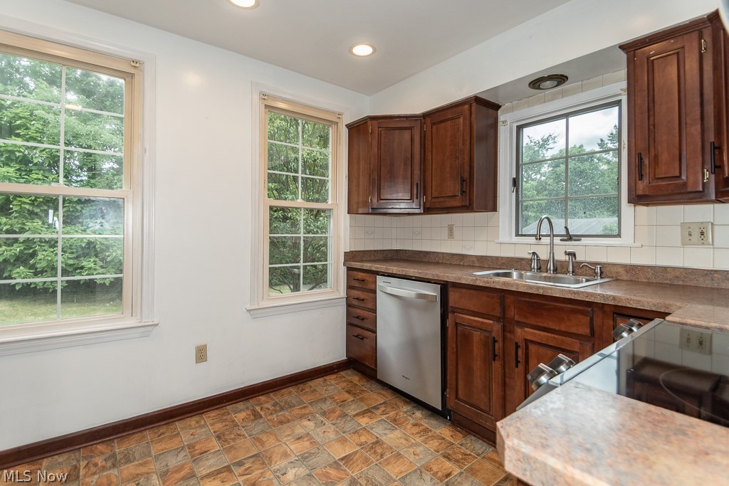 592 E Garfield Road Aurora OH 44202
