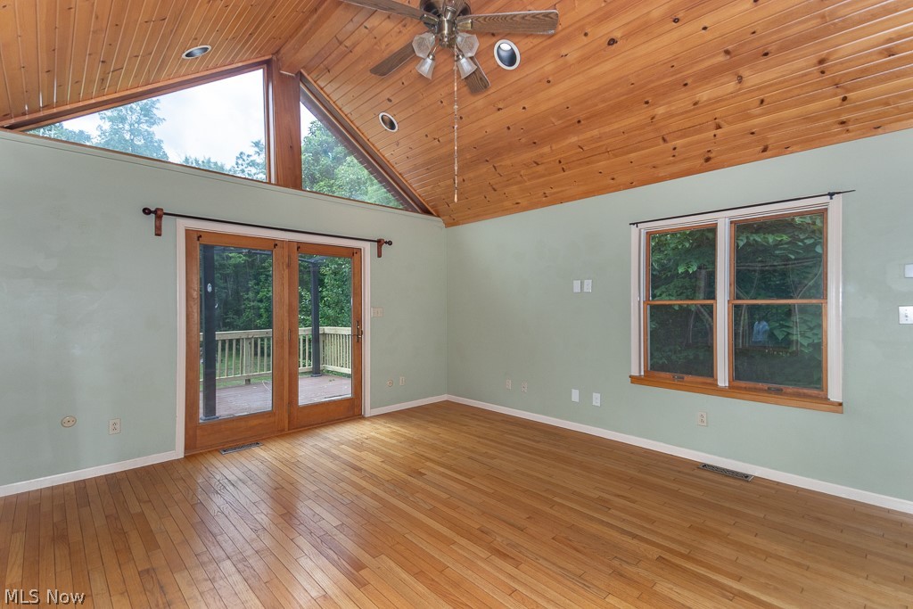 592 E Garfield Road Aurora OH 44202
