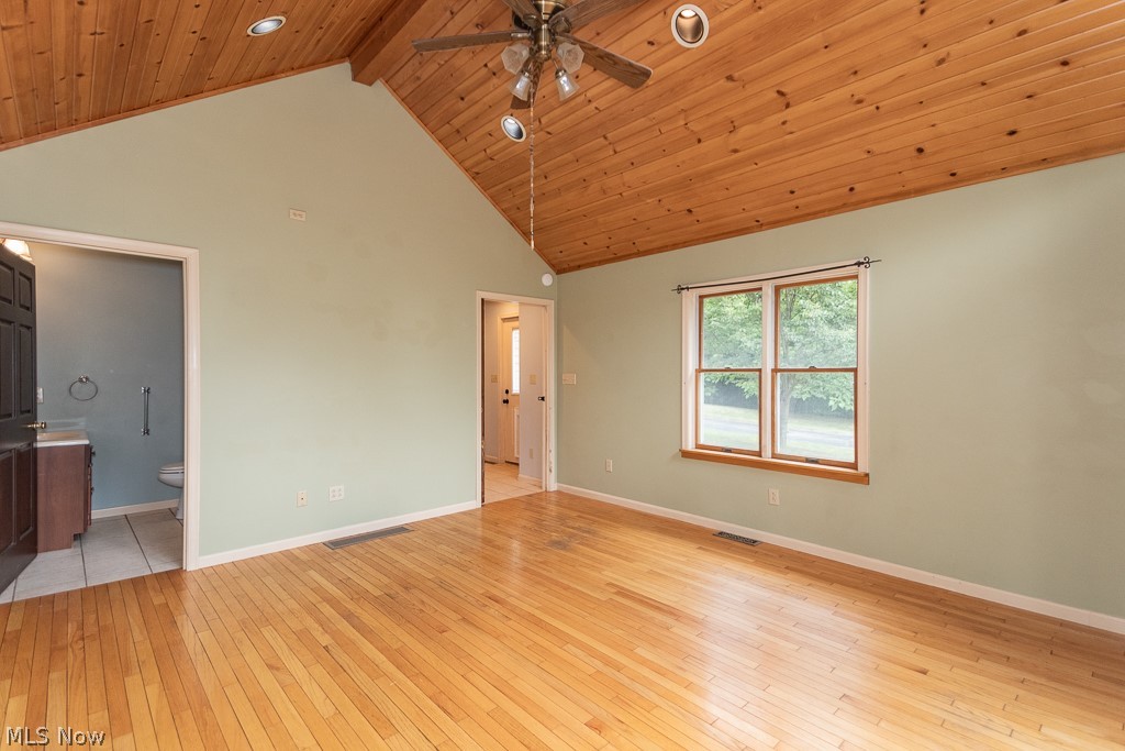 592 E Garfield Road Aurora OH 44202
