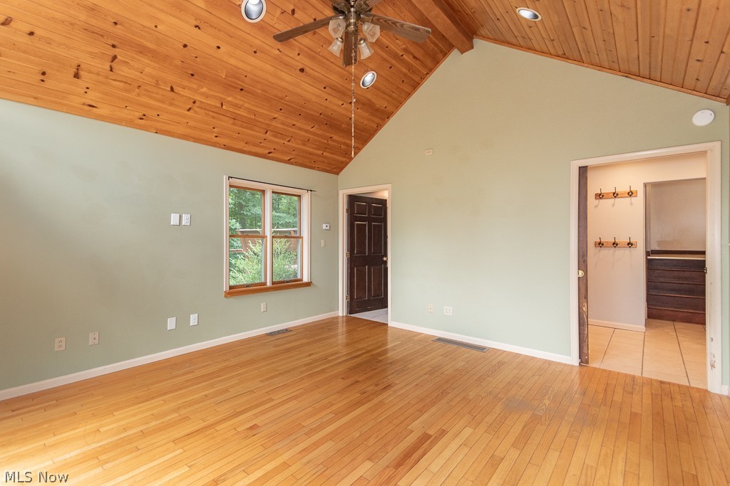 592 E Garfield Road Aurora OH 44202