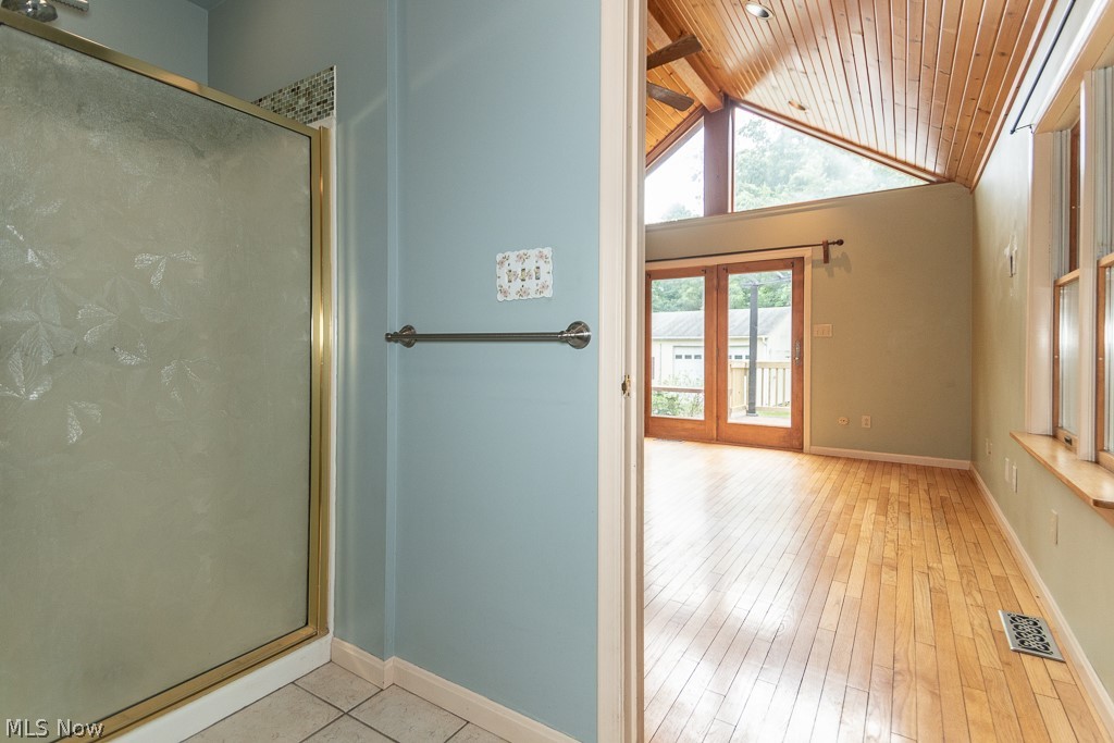 592 E Garfield Road Aurora OH 44202