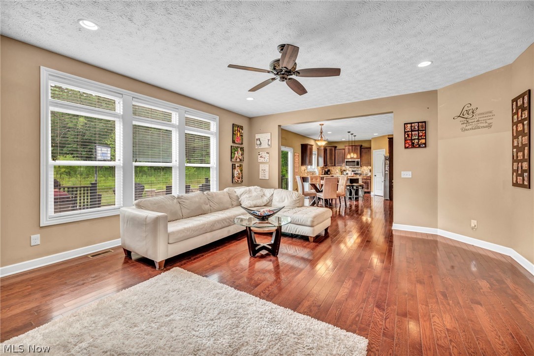 8006 Dovegate Circle Mentor OH 44060