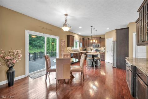 8006 Dovegate Circle Mentor OH 44060