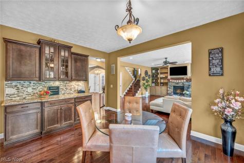 8006 Dovegate Circle Mentor OH 44060