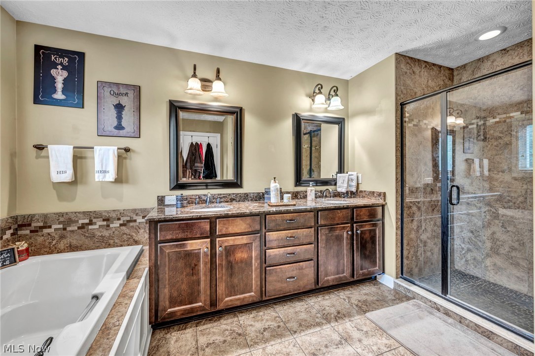 8006 Dovegate Circle Mentor OH 44060