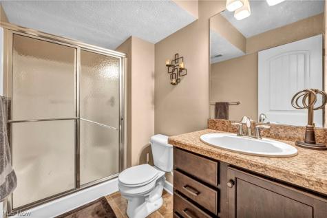8006 Dovegate Circle Mentor OH 44060