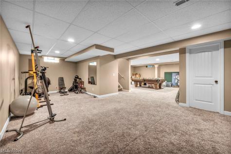 8006 Dovegate Circle Mentor OH 44060