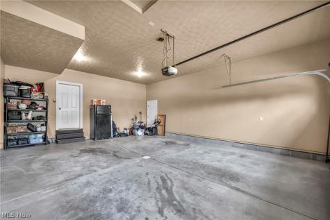 8006 Dovegate Circle Mentor OH 44060