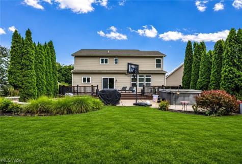8006 Dovegate Circle Mentor OH 44060