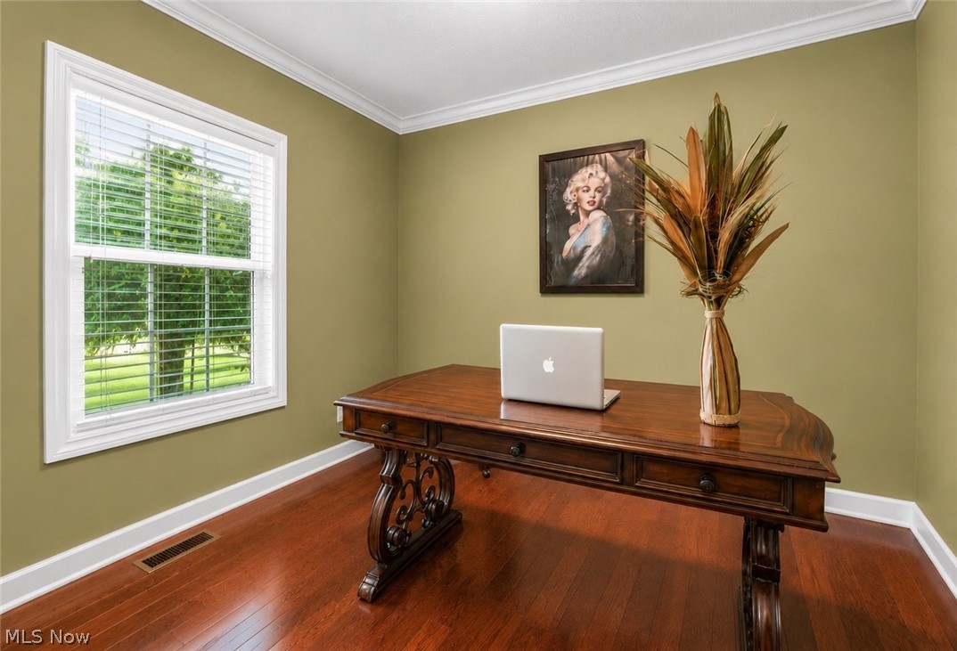 8006 Dovegate Circle Mentor OH 44060