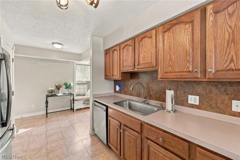 5521 Deerborn Avenue Mentor OH 44060
