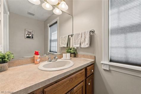 5521 Deerborn Avenue Mentor OH 44060