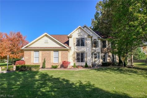 425 Middlestone Way Cuyahoga Falls OH 44223