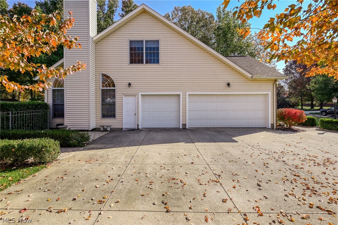 425 Middlestone Way Cuyahoga Falls OH 44223