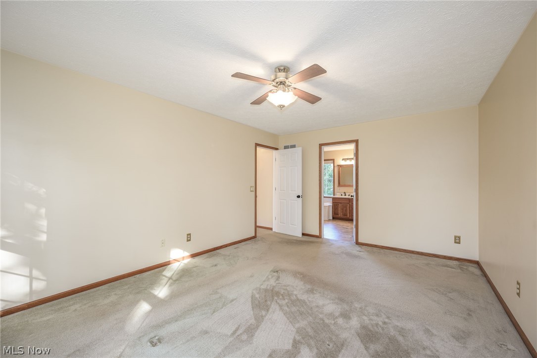 425 Middlestone Way Cuyahoga Falls OH 44223