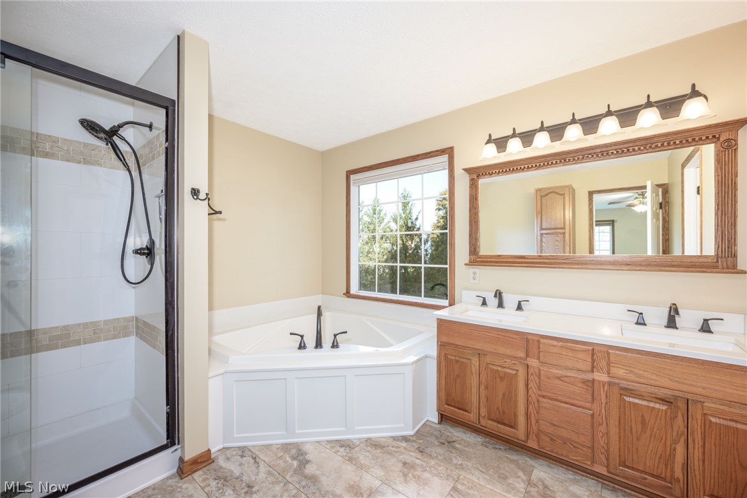 425 Middlestone Way Cuyahoga Falls OH 44223