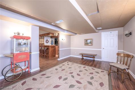 425 Middlestone Way Cuyahoga Falls OH 44223