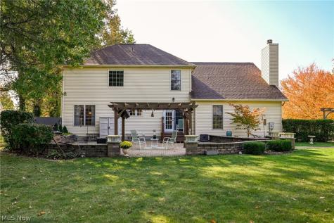 425 Middlestone Way Cuyahoga Falls OH 44223